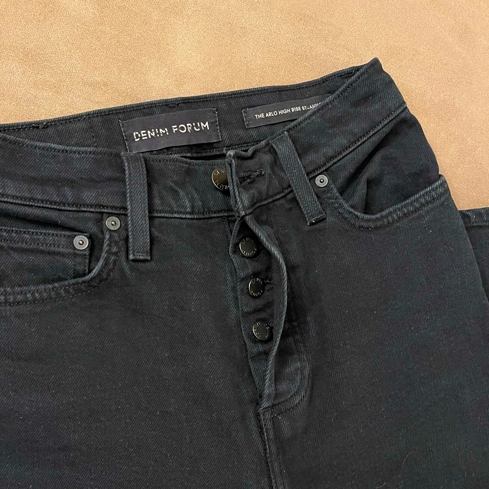 The Arlo Hi-Rise Straight Jean - Picture 3 of 10